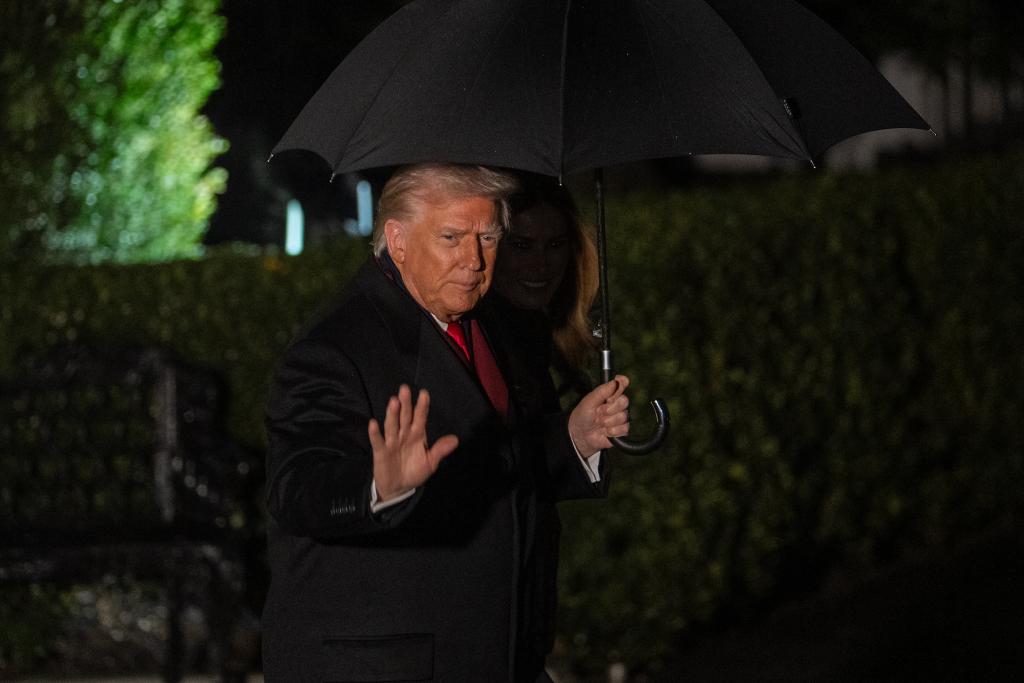 特朗普：“很快”将对委内瑞拉贩毒集团发动地